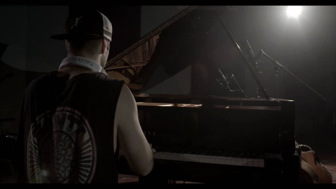 Ant-Piano.jpg