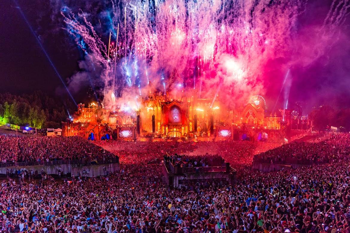 Tomorrowland2015.jpg